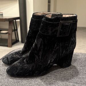 Louise et Cie Black Velvet Ankle Booties